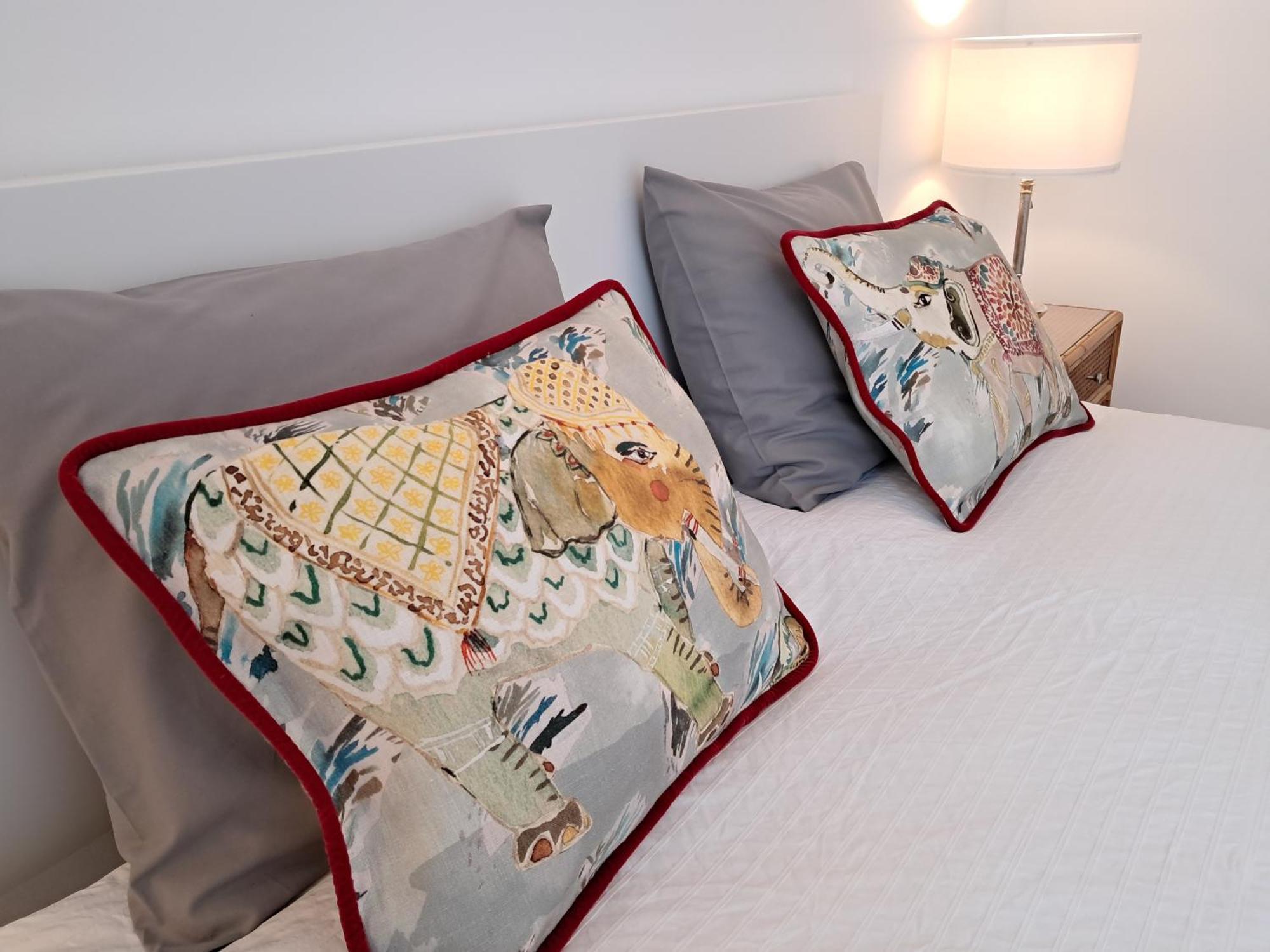 Apartamentos Almirante Hoyos Sevilla Buitenkant foto