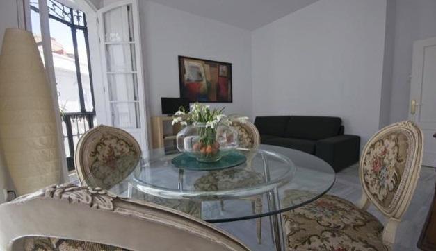 Apartamentos Almirante Hoyos Sevilla Buitenkant foto