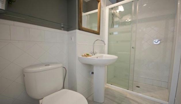 Apartamentos Almirante Hoyos Sevilla Buitenkant foto