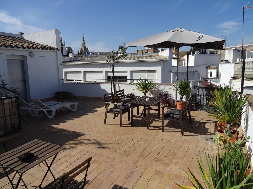 Apartamentos Almirante Hoyos Sevilla Buitenkant foto